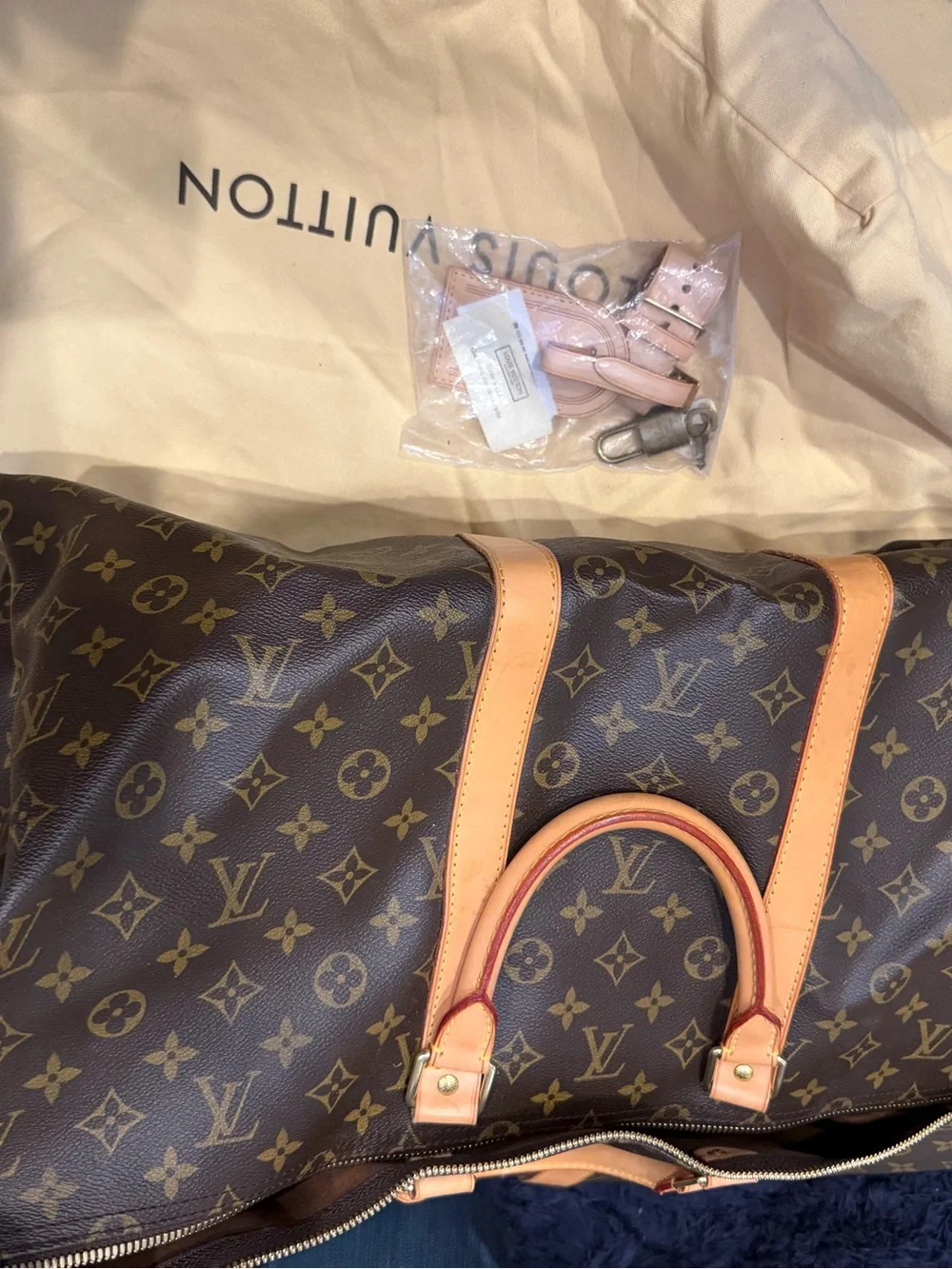 Louis Vuitton Luxury Monogram Travel Tote Bag in Brown
